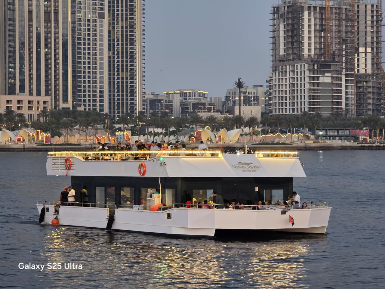 Dubai Canal Dinner Cruise with Buffet Dinner & Live Entertainment
