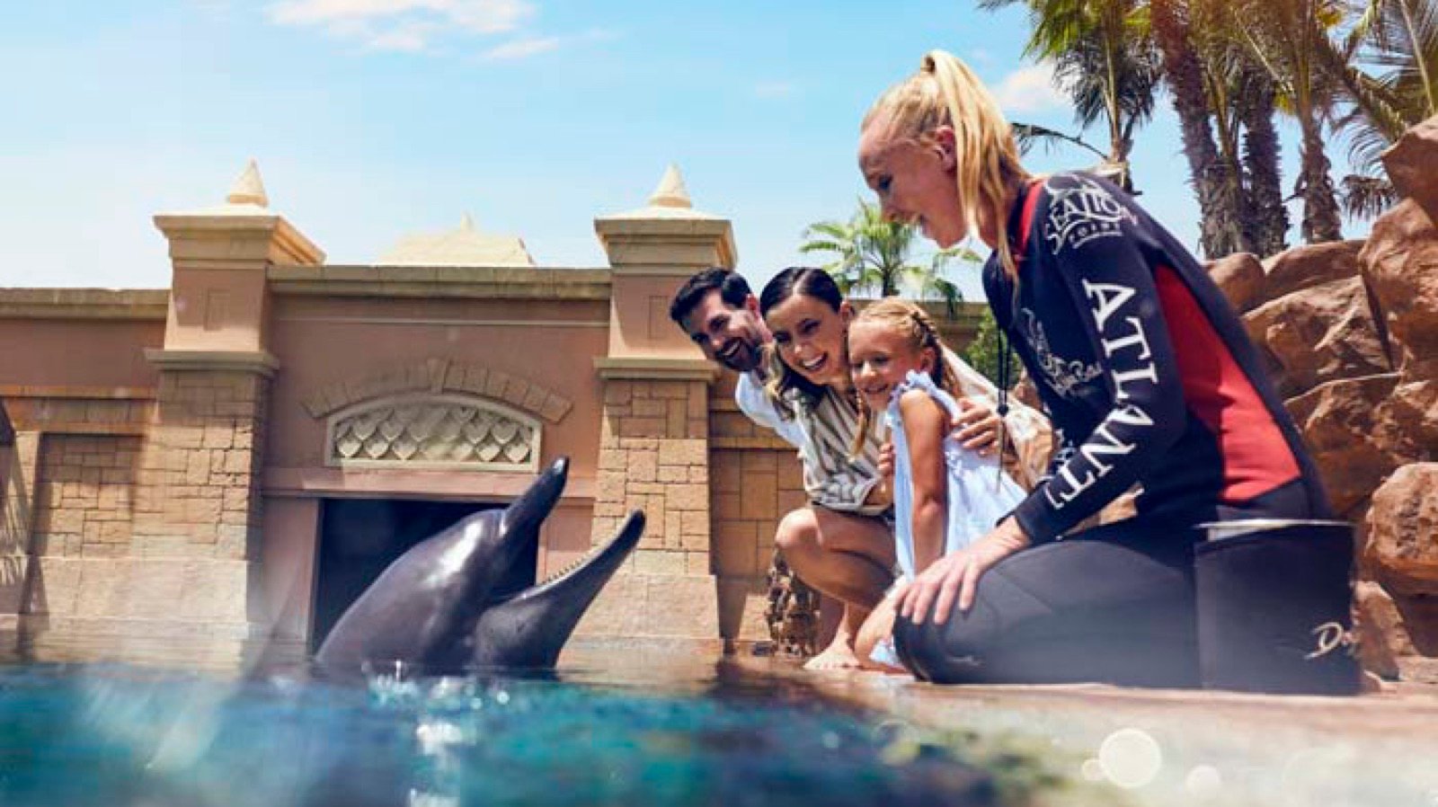 Dolphin encounter changing rooms
