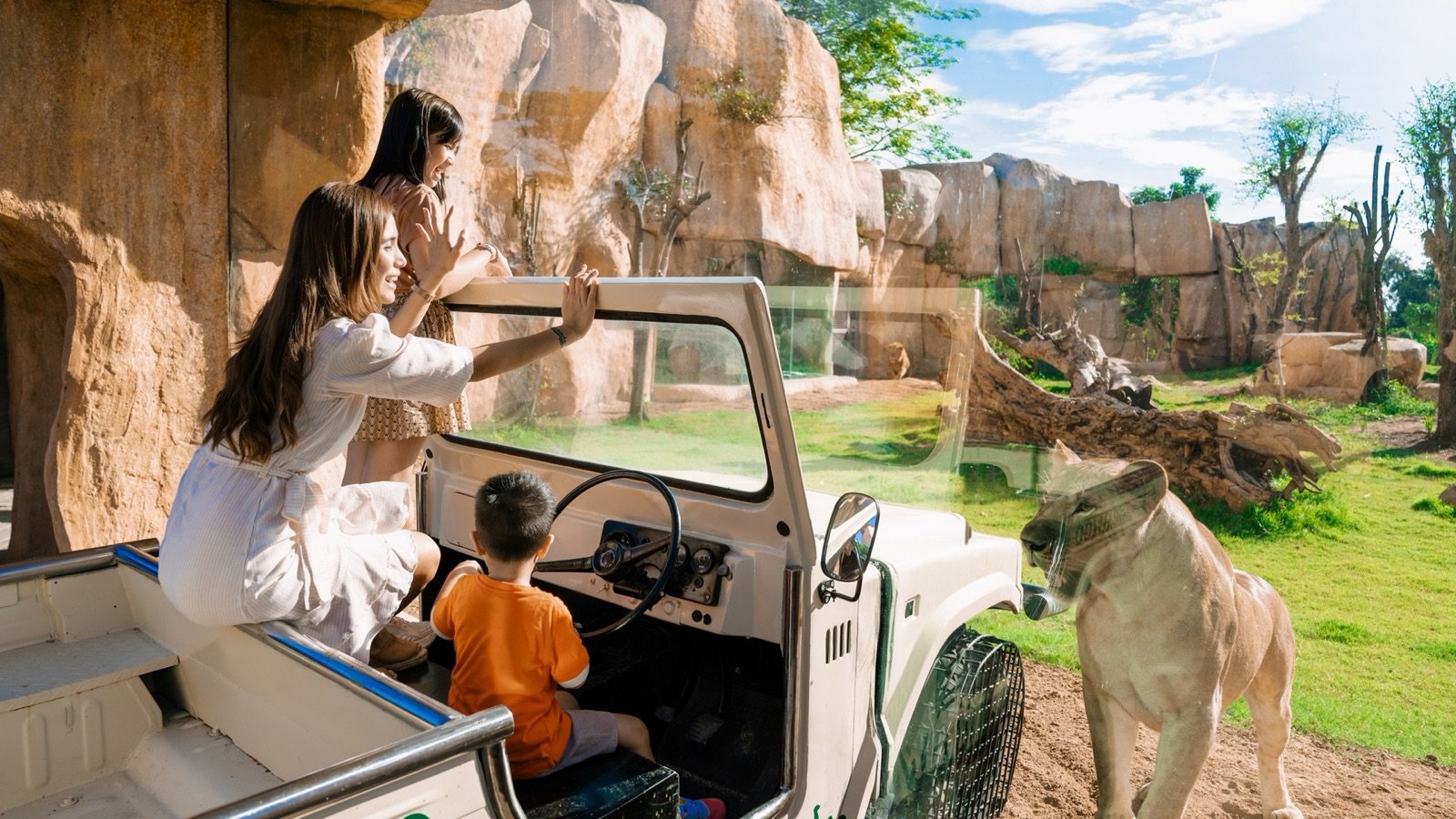 Bali Zoo Tickets | Exotic Animals & Encounters